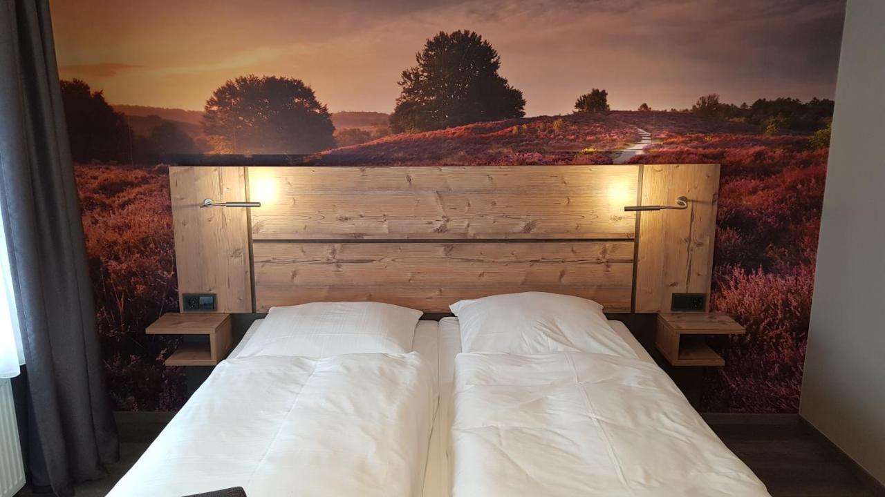 Hotel-Restaurant Zur Linde Altenmedingen Esterno foto